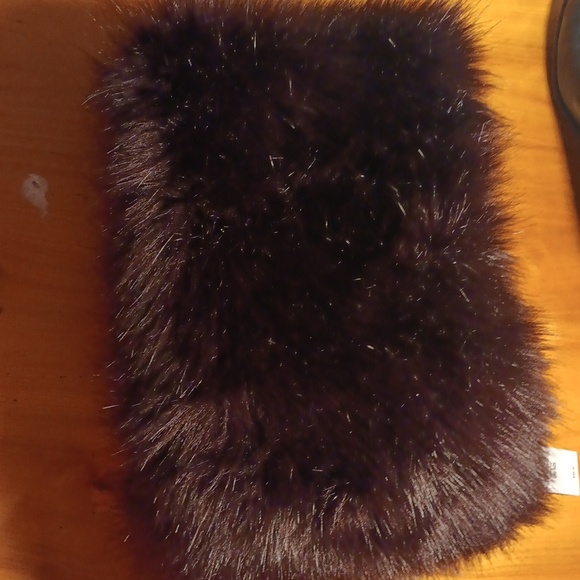 Express Purple Faux Fur Neck Warner - Picture 7 of 7